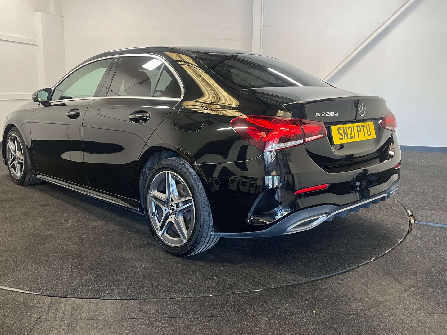 2021 Mercedes-Benz A-Class — image 3