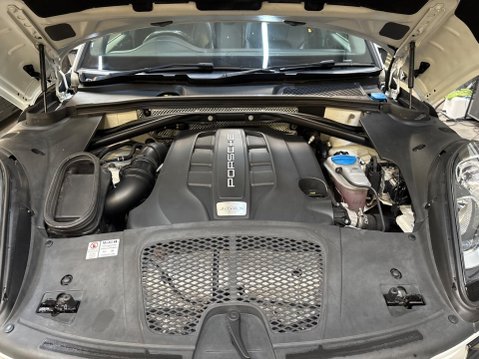 Porsche Macan 3.0 TD V6 S PDK 4WD Euro 6 (s/s) 5dr 56