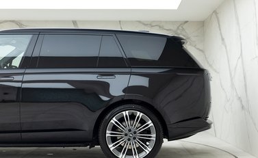 Land Rover Range Rover D350 Autobiography LWB 7 Seater 30