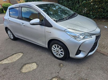 Toyota Yaris 1.5 VVT-h Icon Tech E-CVT Euro 6 (s/s) 5dr 8