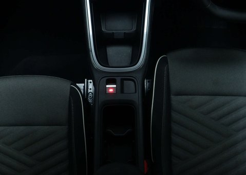 Fiat 600 1.2 600 La Prima HEV Auto 5dr 18