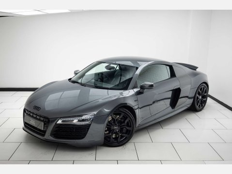 Audi R8 5.2 R8 Quattro V10 Semi-Auto 4WD 2dr 6