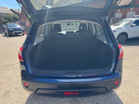 Nissan Qashqai 1.6 VISIA 6