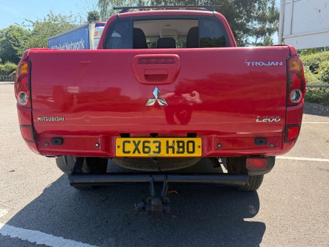 Mitsubishi L200 2.5 DI-D Trojan Pickup Double Cab 4dr Diesel Manual 4WD Euro 5 (175 ps) 21