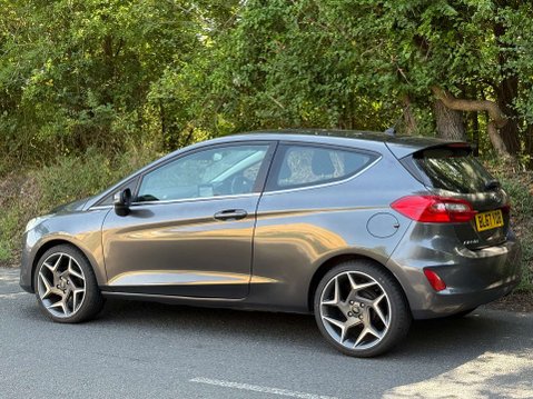 Ford Fiesta 1.1 Fiesta Zetec 3dr 23