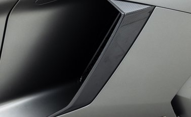 Lamborghini Aventador SV LP 750-4 Roadster 32