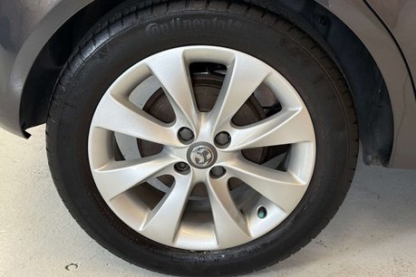 Vauxhall Corsa 1.2 16V Excite Hatchback 5dr Petrol Manual Euro 5 (A/C) (85 ps) 25