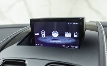 Aston Martin V12 Vantage S ROADSTER 24