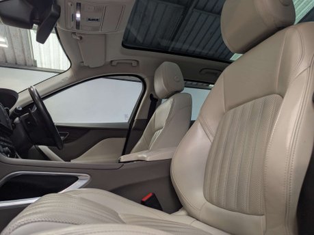Jaguar F-Pace 2.0 F-PACE Portfolio AWD D Auto 4WD 5dr 38