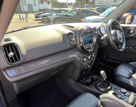 Mini Countryman 1.5 Countryman Cooper Auto 5dr 17