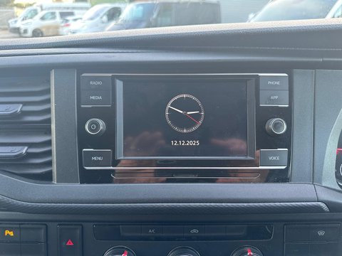 Volkswagen Transporter T30 TDI P/V HIGHLINE 20