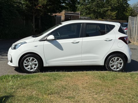 Hyundai i10 SE AUTOMATIC 7