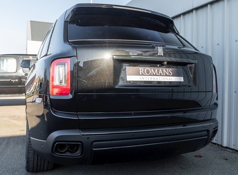 Rolls-Royce Cullinan Black Badge 35