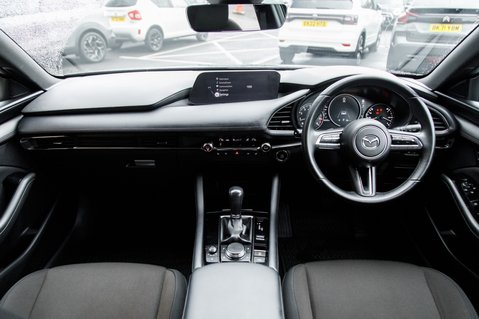 Mazda 3 SPORT LUX MHEV 3