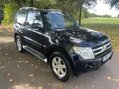 Mitsubishi Shogun 3.2 DI-DC Equippe Auto 4WD Euro 5 3dr SWB 32