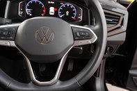 Volkswagen Polo LIFE TSI 19