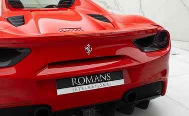 Ferrari 488 SPIDER 40