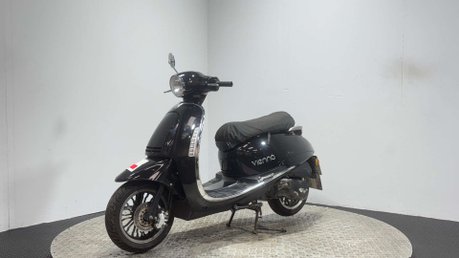 Lexmoto Vienna 2021 11K RUNNING PROJECT SCOOTER SPARES OR REPAIR 125CC CUSTOM BIKE 6