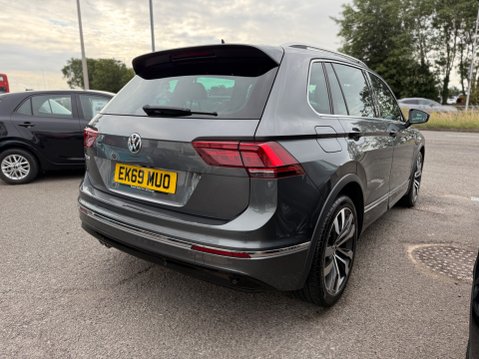 Volkswagen Tiguan R-LINE TECH TSI EVO DSG 6
