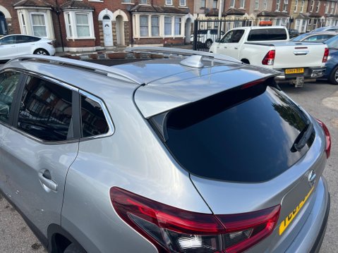 Nissan Qashqai 1.2 DIG-T Tekna Euro 6 (s/s) 5dr 17