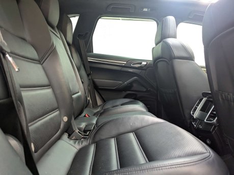 Porsche Cayenne 4.8 Cayenne V8 T Tiptronic S 4WD 5dr 46