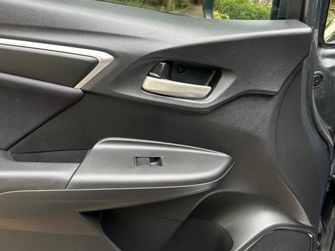Honda Jazz 1.3 i-VTEC SE Navi CVT Euro 6 (s/s) 5dr 18
