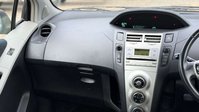 Toyota Yaris 1.3 VVT-i TR Hatchback 5dr Petrol Manual (141 g/km, 85 bhp) 26