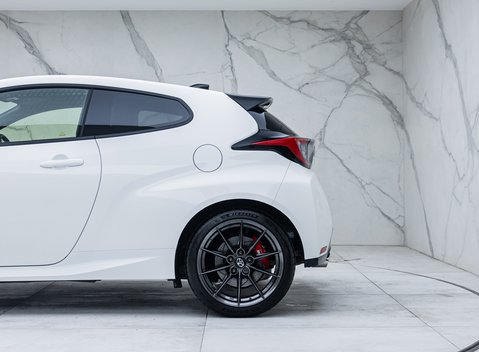 Toyota Yaris GR-Y CIRCUIT 34