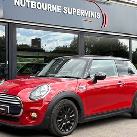 Mini Hatch Cooper 1.5 Petrol Automatic Chili Media XL 3 door + SAT NAV - 35000 miles