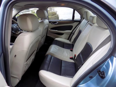 Jaguar XJR 4.2 V8 Supercharged 15