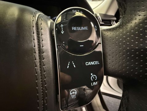 Land Rover Range Rover Velar 3.0 Range Rover Velar HSE D300 Auto 4WD 5dr 20