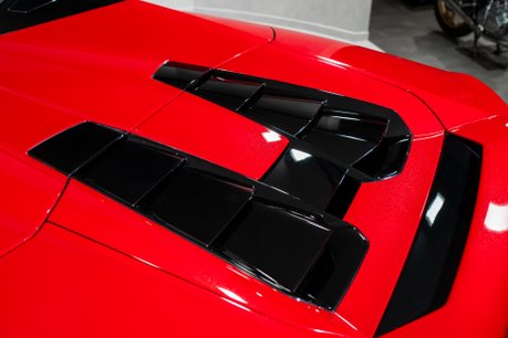 Lamborghini Huracan LP 640-2 EVO SPYDER. NOW SOLD. SIMILAR REQUIRED. PLEASE CALL 01903 254800. 17