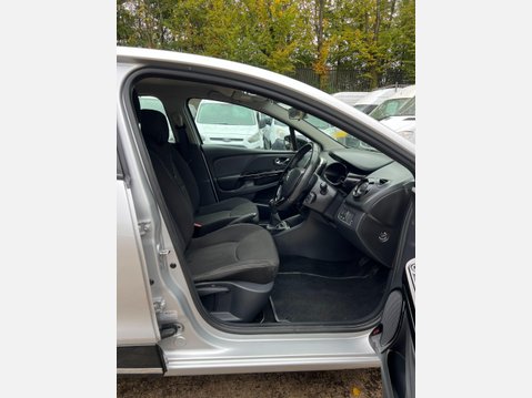 Renault Clio 0.9 TCe Dynamique MediaNav Euro 5 (s/s) 5dr 19