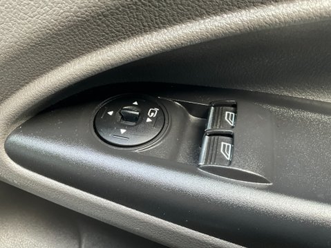 Ford Transit Connect 250 EcoBlue Limited L2 Euro 6 (s/s) 5dr 34