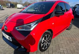Toyota Aygo VVT-I X-TREND X-SHIFT 5 DOOR AUTO 11