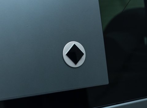 Land Rover Defender 110 OCTA EDITION ONE 45