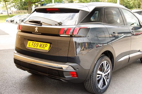 Peugeot 3008 PURETECH S/S ALLURE 8