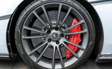 McLaren 570S 12