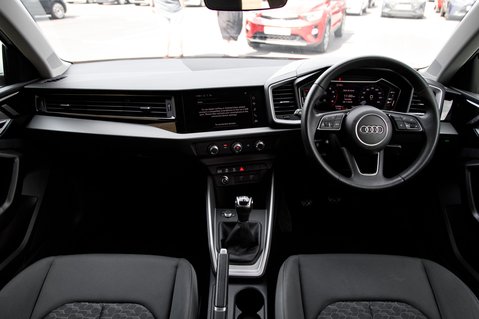 Audi A1 SPORTBACK TFSI SPORT 3
