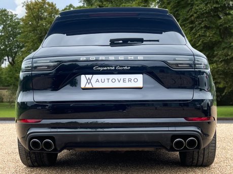 Porsche Cayenne V8 TURBO TIPTRONIC 6