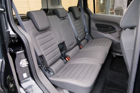 Ford Tourneo Connect TITANIUM TDCI 26