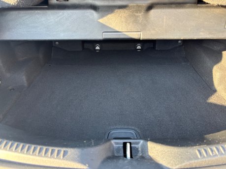 Mercedes-Benz E Class 2.0 E300 AMG Line Cabriolet 2dr Petrol G-Tronic+ Euro 6 (s/s) (245 ps) 15