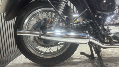 Triumph Bonneville 2004 ONLY 14K LONG MOT TOP BOX VERY CLEAN MODERN RETRO 790 50