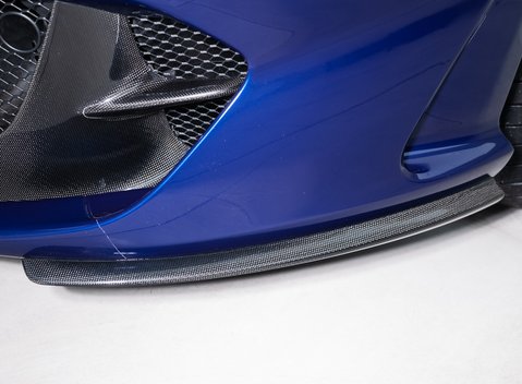 Ferrari 812 Superfast 29