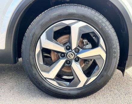 Nissan Qashqai 1.3 Qashqai N-Connecta DiG-T MHEV 5dr 15