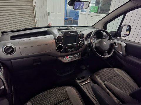 Peugeot Partner BLUE HDI S/S TEPEE OUTDOOR 32