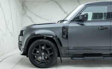 Land Rover Defender 110 V8 CARPATHIAN EDITION URBAN 39