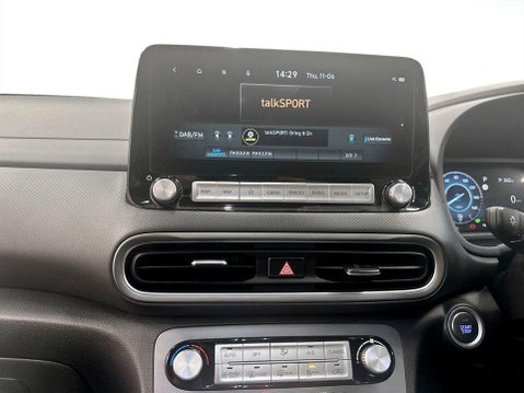 Hyundai KONA 64kWh Ultimate SUV 5dr Electric Auto (10.5kW Charger) (204 ps) DAB Radio - 19