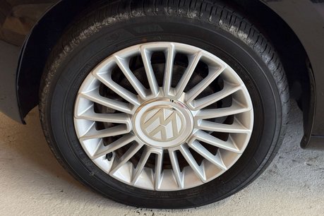 Volkswagen Up 1.0 High up! Hatchback 5dr Petrol ASG Euro 6 (75 ps) 47