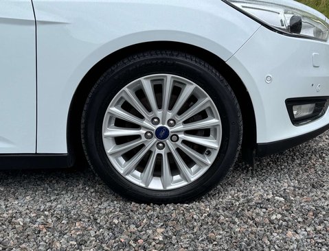 Ford Focus 1.5 Focus Titanium X 5dr 13